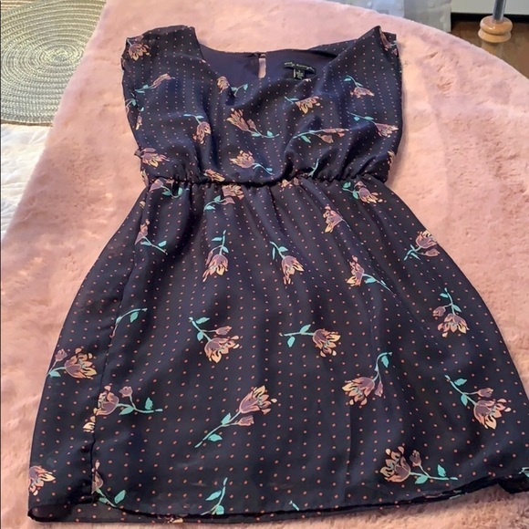 City Triangles Small Lined Mini Dress in EUC - Picture 2 of 8